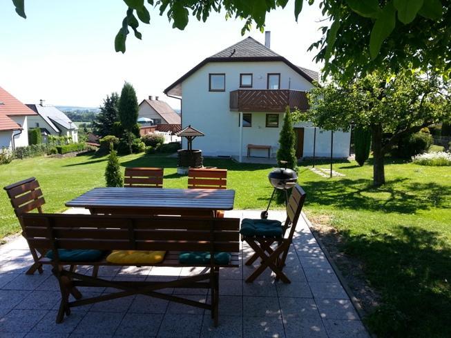 Apartman U Krale - 2 Йичин Экстерьер фото