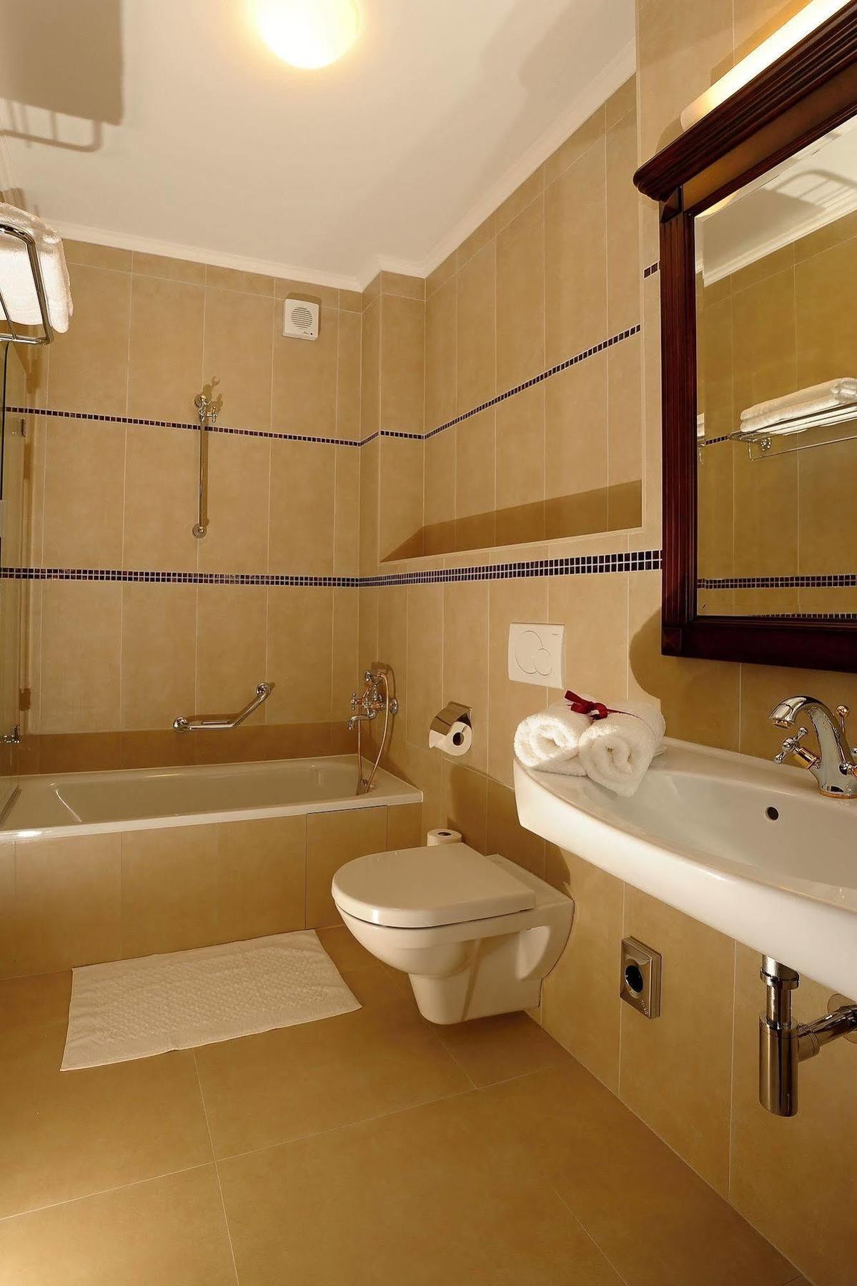 Apartman U Krale - 2 Йичин Экстерьер фото